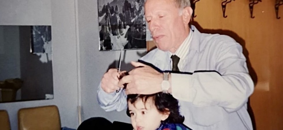 Si è spento Fabio Marcola, storico barbiere del quartiere di San Giuseppe